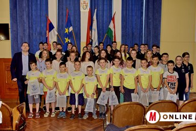 A diákolimpia sikeres szereplői (Puskás Károly felvétele)