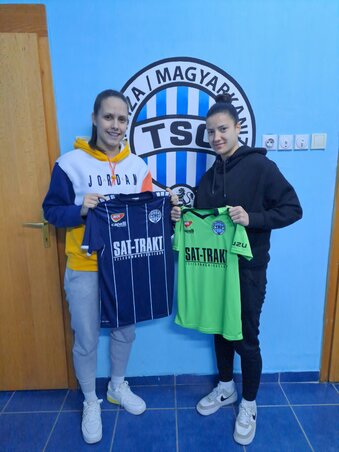 A magyarkanizsaiak új szerzeményei, Jelena Vujadinović és Nađa Đurđevac A magyarkanizsaiak új szerzeményei, Jelena Vujadinović és Nađa Đurđevac