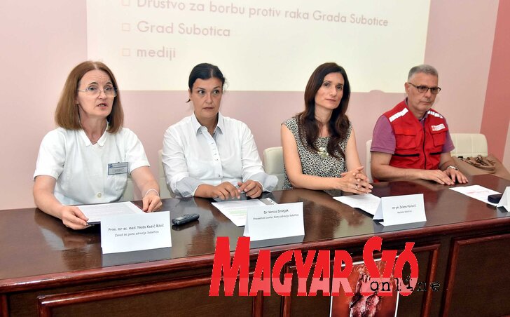 Nada Kosić Bibić, Verica Dronjak, Jelena Pavlović és Zoran Milovanović a sajtótájékoztatón (Fotó: Gergely Árpád)