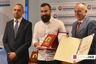 Ivan Brkljač (középen) Đorđe Miličević (balról) és Boško Vučurević társaságában (Fotó: Ótos András)