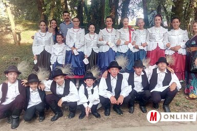 A lelkes csoport mindössze pár hónap alatt készült föl a szemlére (Homolya Horváth Ágnes felvétele)