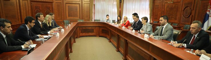 Szemtől szembe az IMF küldöttségével (Fotó: Beta)