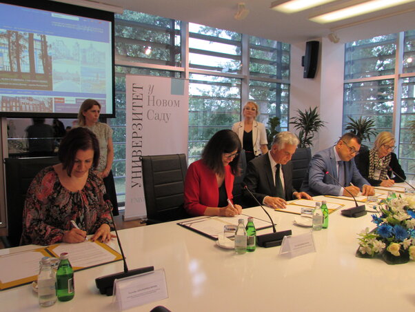 Történelmi pillanatnak minősítették a szándéknyilatkozat aláírását