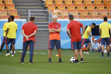 Kolumbiai edzés José Pékerman (középen) vezetésével (Fotó: Beta/AP)