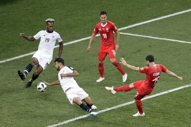Džemaili közelről lőtte az első gólt (Fotó: Beta/AP)