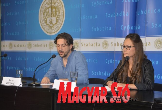 Goran Evetović és Radmila Šakić a sajtótájékoztatón (Fotó: Patyi Szilárd)
