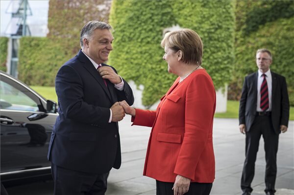 Orbán Viktor és Angela Merkel (Fotó: MTI)