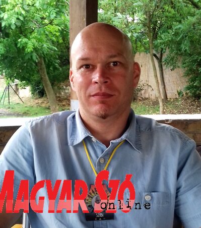 Besnyi Szabolcs, a nyári táborok vezetője (Kazinczy Paszterkó Diana felvétele) Besnyi Szabolcs, a nyári táborok vezetője (Kazinczy Paszterkó Diana felvétele)