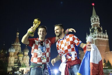 Horvát szurkolók a Vörös téren (Fotó: Beta/AP)
