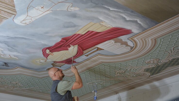 A restaurátor egy hónapig dolgozott a freskón (Fotó: Foto Video Studio Dobai/Csincsik Zsolt) A restaurátor egy hónapig dolgozott a freskón (Fotó: Foto Video Studio Dobai/Csincsik Zsolt)