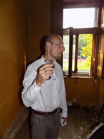 Raffay Endre pohárköszöntőt mond