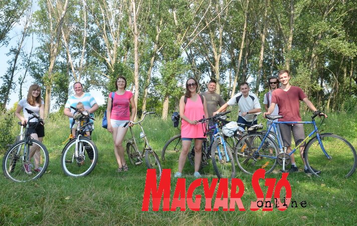 A túrázók csapata (Lakatos János felvétele) A túrázók csapata (Lakatos János felvétele)