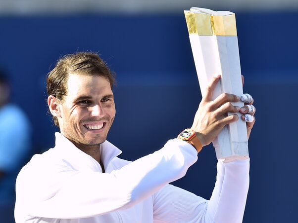 Nadal a torontói serleggel (Fotó: Beta/AP) Nadal a torontói serleggel (Fotó: Beta/AP)