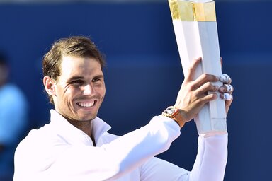 Nadal a torontói serleggel (Fotó: Beta/AP)