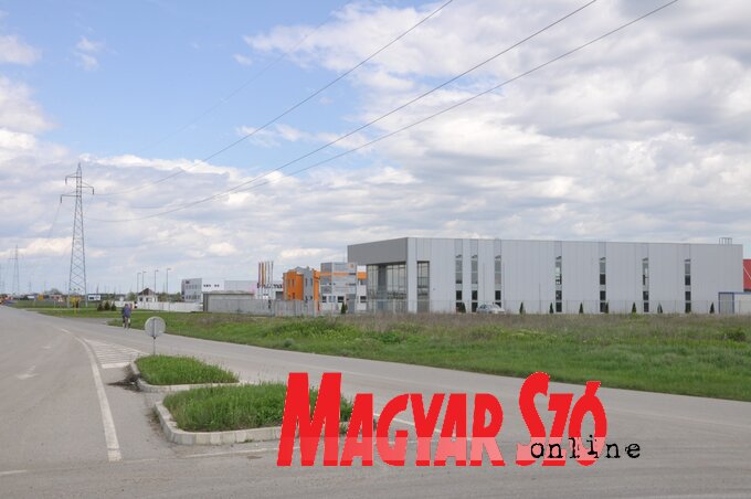 Bővül a nagybecskereki ipari övezet (Kecskés István felvétele) Bővül a nagybecskereki ipari övezet (Kecskés István felvétele)