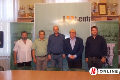 Wischer Johann, Perpauer Attila, Pataki András, Szarka Gyula és Savanyu Gergely a sajtótájékoztatón (Horváth Zsolt felvétele)