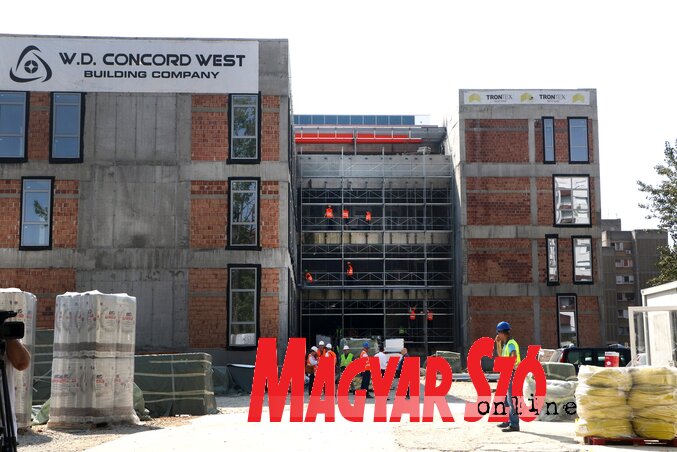 Ha minden a tervek szerint halad, Újvidéken 2020-ban megnyílhat az ország legmodernebb iskolája (Ótos András felvétele)