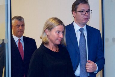 Hármasban egy korábbi tárgyaláson (BETA, European Council/Christos DOGAS)