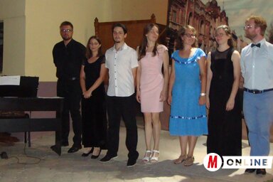 Szabadkai Városi Múzeum udvarában tartott koncert fellépői  (Pekár Tibor felvétele)