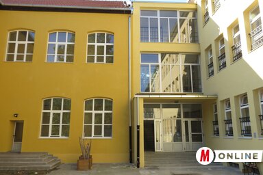 Az adai Cseh Károly Általános Iskola központi épülete kívül-belül megújult (Csincsik Zsolt felvétele)