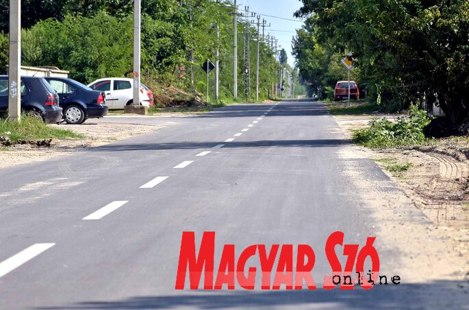 A Sutjeska utca új aszfaltburkolatot kapott (Fotó: Gergely Árpád)