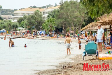 Augusztus végén már kevesebben strandolnak (Diósi Árpád felvétele)