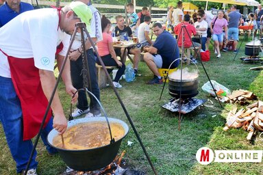 Minden évben jó szórakozásnak bizonyul az immár hagyományos Babfesztivál, amelyet a hétvégén tartottak meg Csenejen (Dávid Csilla felvétele)