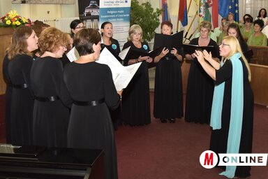 A Stevan Sremac Szerb Művelődési Központ vegyes kórusa tíz éve kezdte meg működését (Gergely József felvétele)