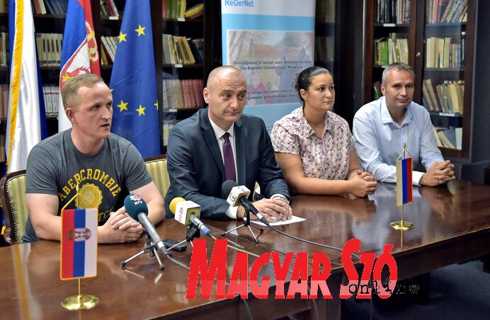 Dr. Csajkovszkij Alekszandar Kozsevnyikov, dr. Nenad Ivanišević, Nataša Aleksić és Ilija Đukanović (Fotó: Gergely Árpád)