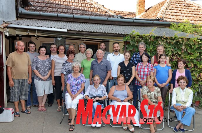 A Meta Terra Egyesület rendezvényének résztvevői (Puskás Károly felvétele) A Meta Terra Egyesület rendezvényének résztvevői (Puskás Károly felvétele)