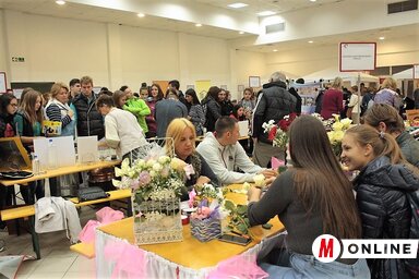 A diákok bevonásával tömegesebb volt a topolyai állásbörze (Kazinczy Paszterkó Diana felvétele)