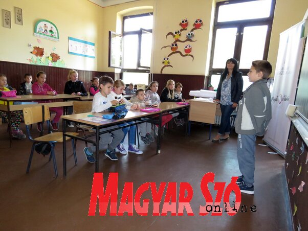 Mátyás királyra emlékeztek az erzsébetlaki gyerekek