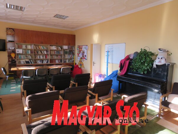A KODDE székházának felújított nagyterme (Patyi Szilárd felvétele) A KODDE székházának felújított nagyterme (Patyi Szilárd felvétele)