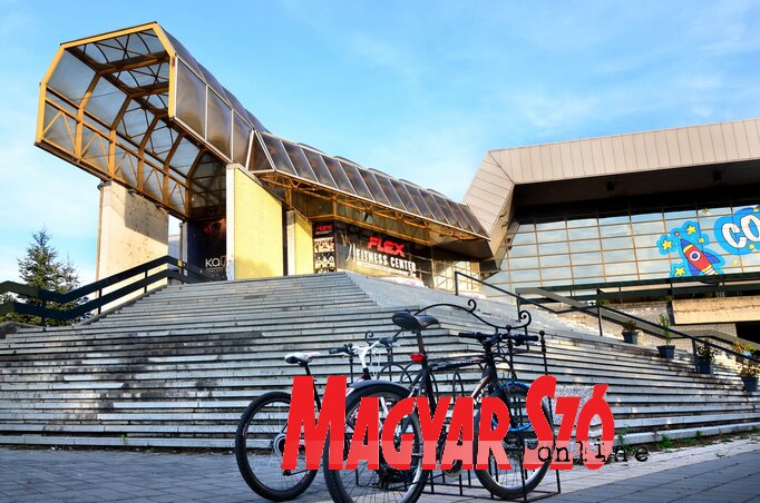 Újabb fejezet nyílt a SPENS történetében, azok után, hogy a lerombolása is szóba került az elmúlt hetekben, most köz-magán-együttműködési modell alapján szeretnének stratégiai partnert találni a megmentésére (Dávid Csilla felvétele)