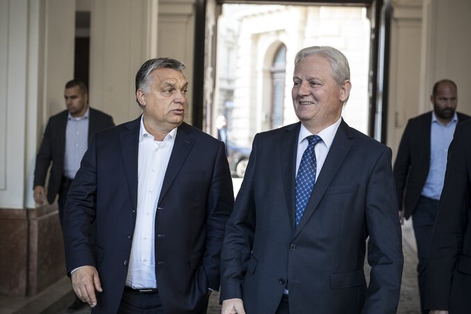 Orbán Viktor és Tarlós István találkozója (MTI Fotó: Miniszterelnöki Sajtóiroda / Szecsődi Balázs) Orbán Viktor és Tarlós István találkozója (MTI Fotó: Miniszterelnöki Sajtóiroda / Szecsődi Balázs)