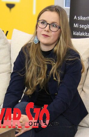 Csizmadia Anna népdalénekes (Szabó Nóra felvétele)