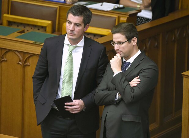 Kocsis Máté és Gulyás Gergely az Országházban (fotó: MTI) Kocsis Máté és Gulyás Gergely az Országházban (fotó: MTI)