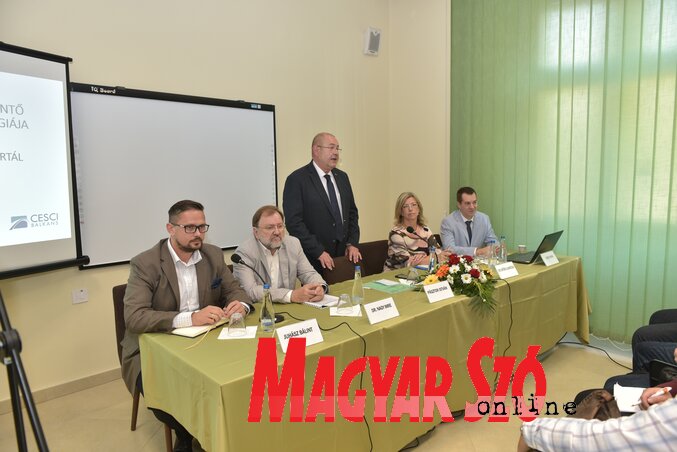 Az idegenforgalmi stratégia első közvitáját Szabadkán tartották. A következőt Újvidéken,majd Magyarkanizsán szervezik meg. (Gergely Árpád felvétele) Az idegenforgalmi stratégia első közvitáját Szabadkán tartották. A következőt Újvidéken,majd Magyarkanizsán szervezik meg. (Gergely Árpád felvétele)