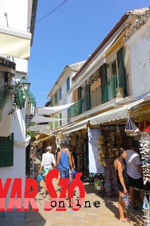 Gaiosz igazi tengerpari kisváros (Diósi Árpád felvétele) Gaiosz igazi tengerpari kisváros (Diósi Árpád felvétele)