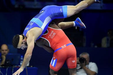 Rodrigez ötpontos dobása Rasidov ellen (Fotó: MTI)