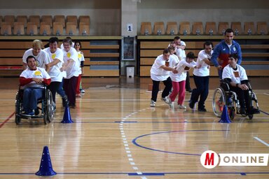 A fiatalok kiválóan érezték magukat a mini paralimpián (Horváth Zsolt felvétele)