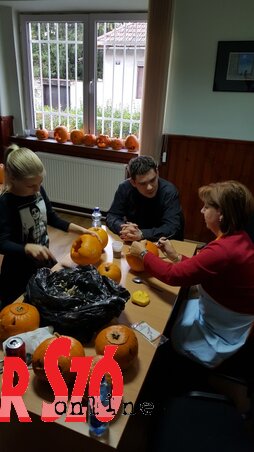 Amikor a tanár és a jelölt ismét gyermekké válik (Fotó: Pesevszki Evelyn)