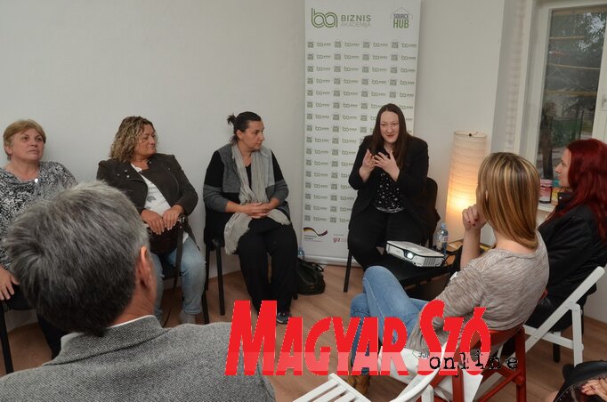 Herbut Karolina a Source Hub megnyitóján (Lakatos János felvétele)