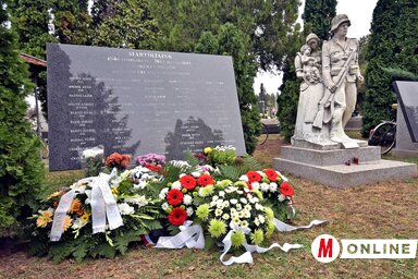 Az emléktáblán 53 név szerepel (Fotó: Gergely Árpád)