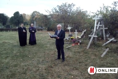 Hajnal Jenő elnök beszédét mondja (Szeli Balázs felvétele)