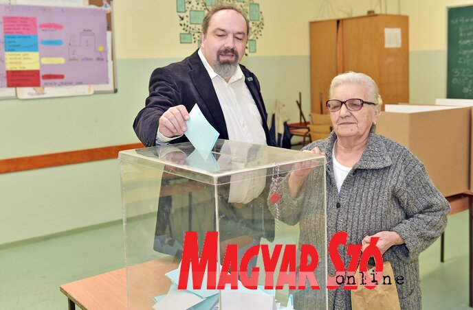 Dr. Mészáros Zoltán