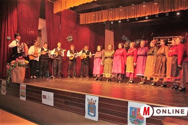 Jó hangulatot teremtettek a fellépők a színpadon (Kazinczy Paszterkó Diana felvétele)