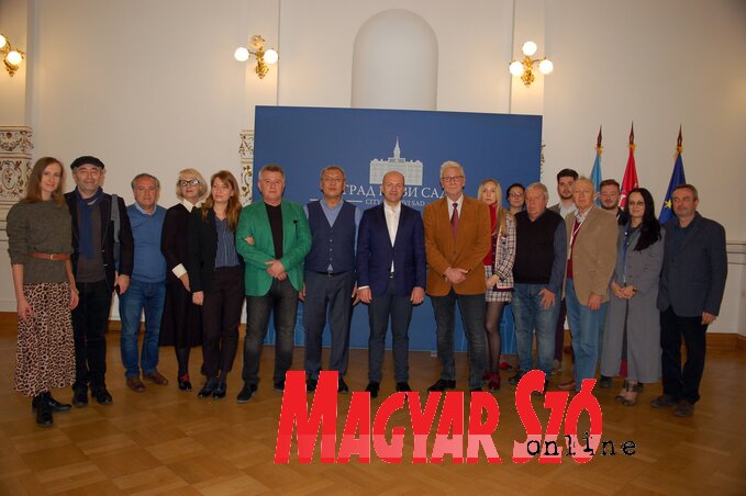 Dalibor Rožić a Synergy fesztivál részvevőivel Dalibor Rožić a Synergy fesztivál részvevőivel