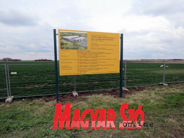 Felvétel a márciusi alapkő-letételről (Fotó: Kecskés István) Felvétel a márciusi alapkő-letételről (Fotó: Kecskés István)
