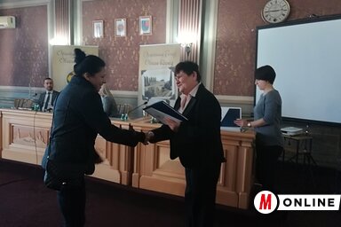 A támogatottak ma vehették át a szerződésüket (Fotó: Fehér Rózsa)